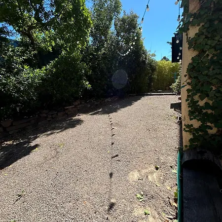 Maison Les Louves * Сен-Рафаэль