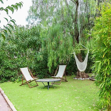 Homestay Maison Les Louves