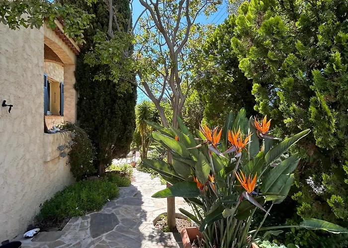 Maison Les Louves Сен-Рафаэль